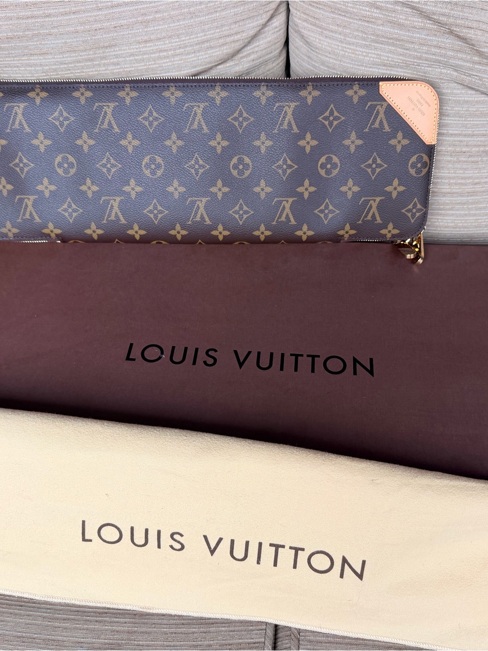 Louis Vuitton tie travel case RARE ITEM